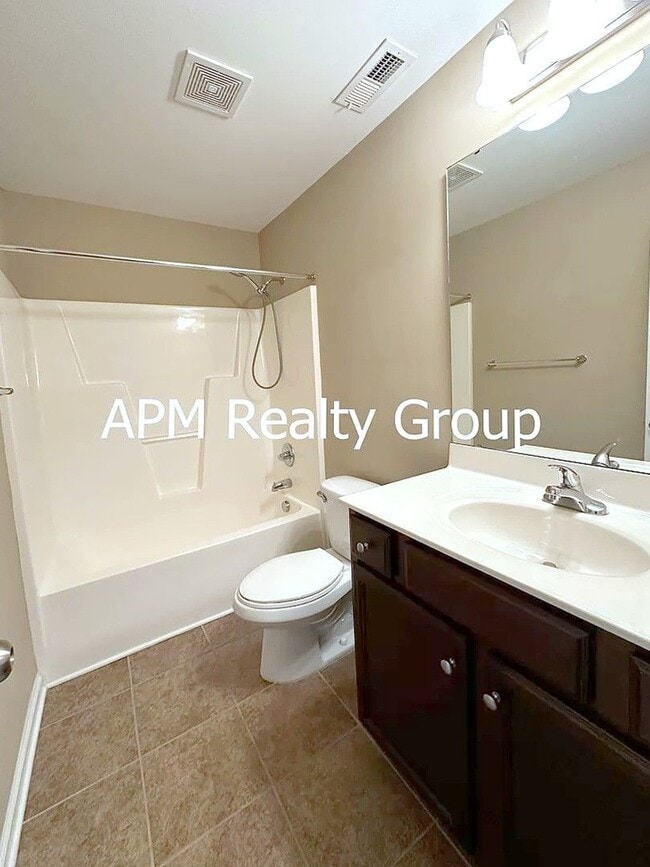 Building Photo - Saluda Springs Townhome