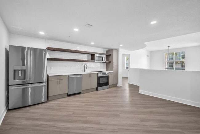 Building Photo - 4515 Main St