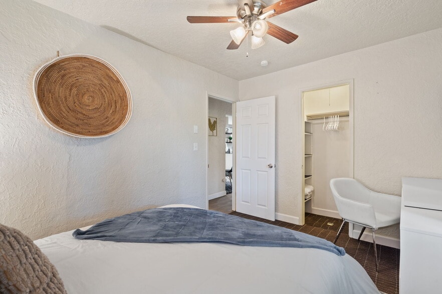 Building Photo - 140 4th St