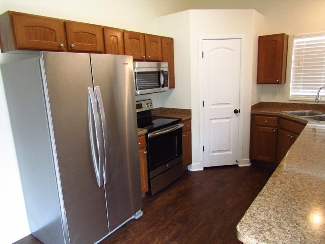 Building Photo - 8474 Delicate Arch Dr