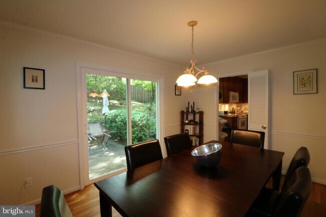Building Photo - 6703 Rannoch Rd