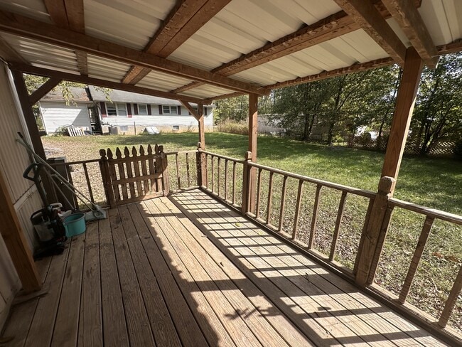 Building Photo - 345 County Line Dr