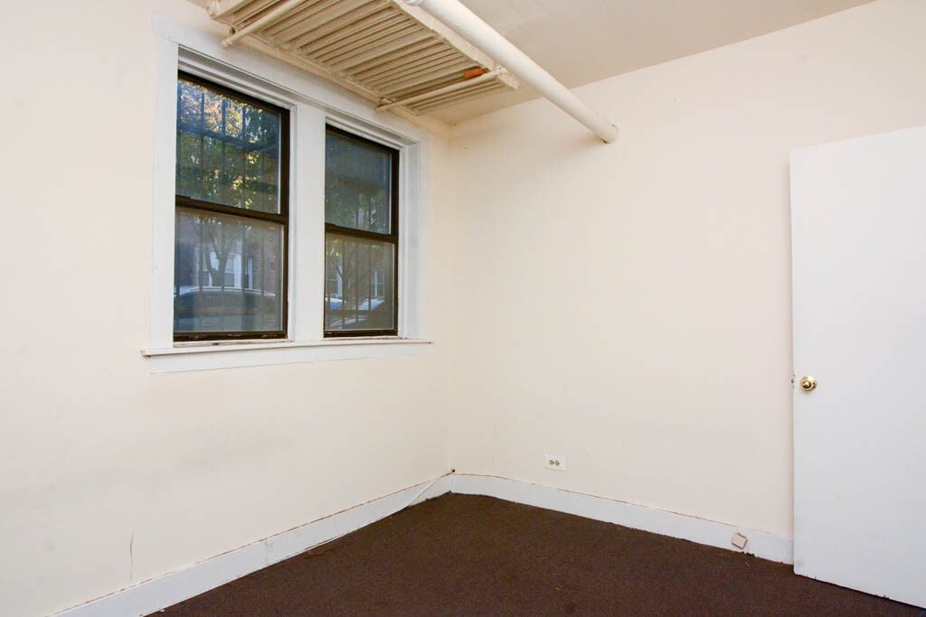 Building Photo - 1530 N Kedzie Ave