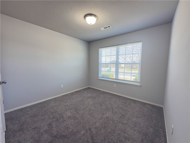 Building Photo - 741 Morningside Dr