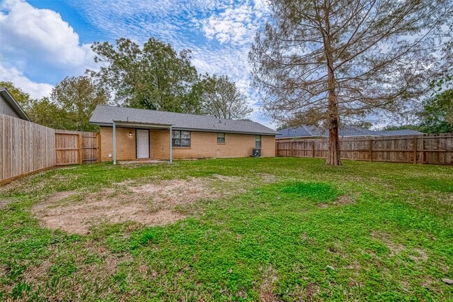 Building Photo - 3615 Needville Ave