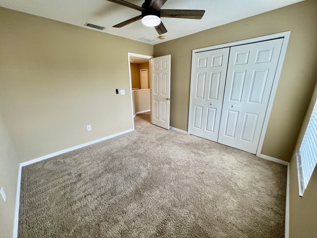 Building Photo - 10904 Summerton Dr