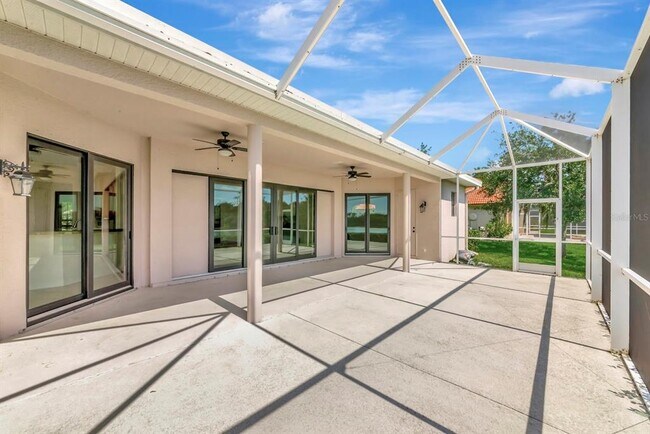 Building Photo - 2012 Island Estates Dr