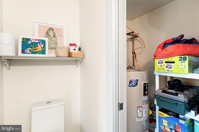 Building Photo - 847 N 16th St