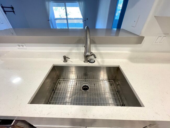 Upgraded kitchen sink and counters! - 31407 Taylor Ln