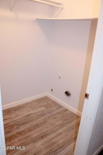 Building Photo - 7572 Plaza Taurina Dr
