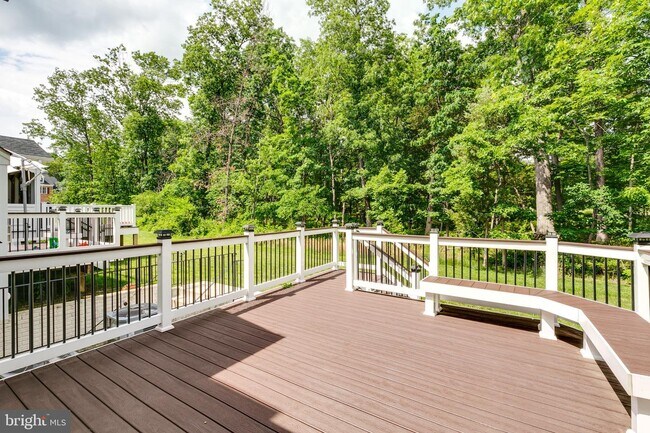 Building Photo - 42948 Courtland Chase Square