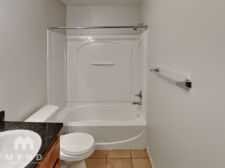 Building Photo - 14617 Moon Daisy Dr