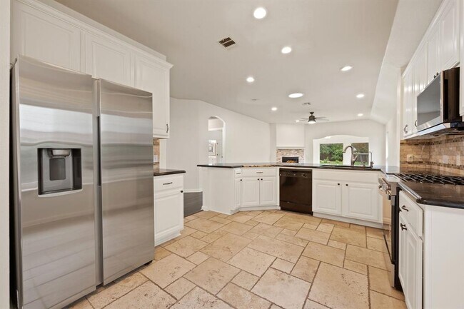 Building Photo - 8113 Campeche Bay Pl