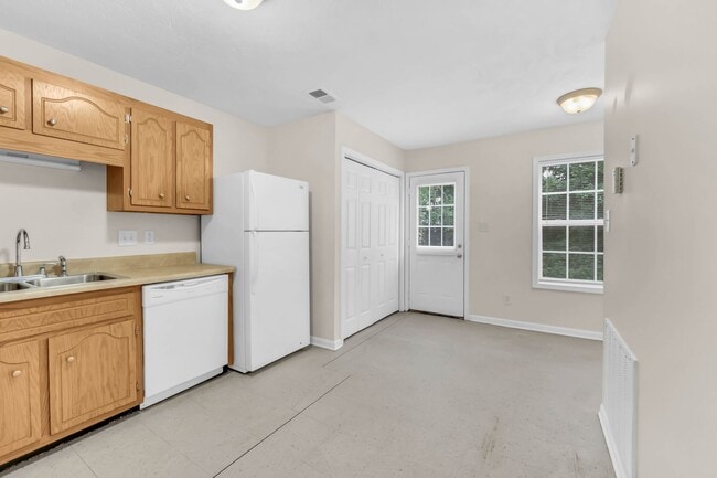 Building Photo - 784 Cherrybark Ln