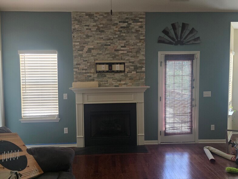 Building Photo - 173 Blackpool Dr