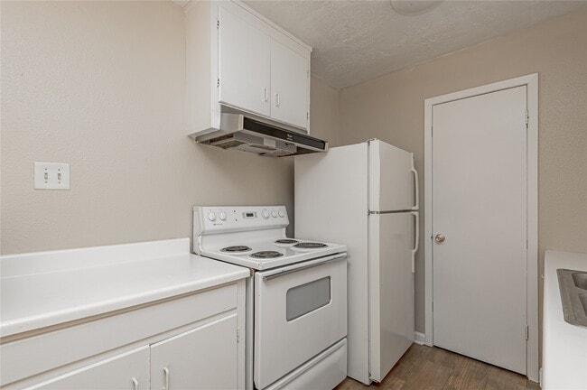 Building Photo - 760 Cline St