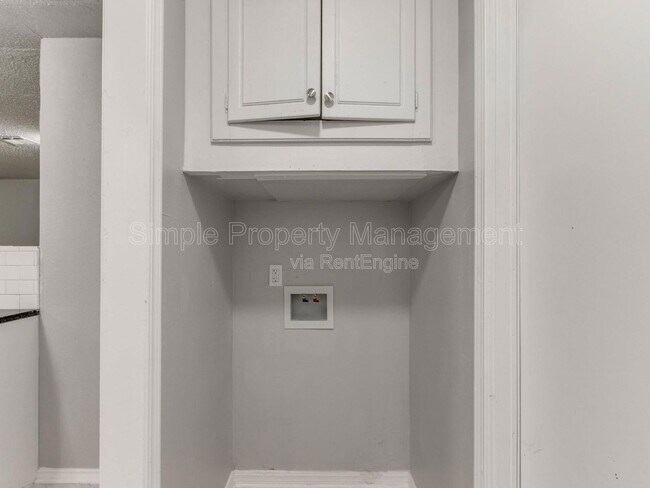 Building Photo - 1409 SW 81st St