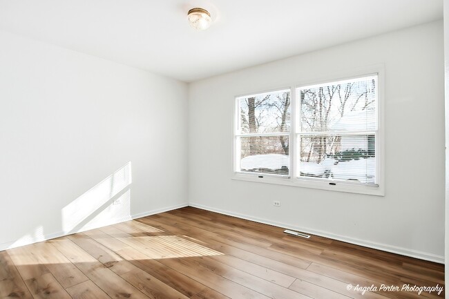 Building Photo - 829 Washington St