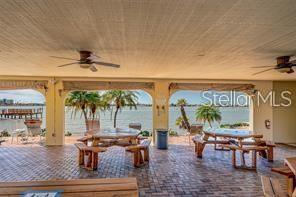 Building Photo - 4650 Cove Cir