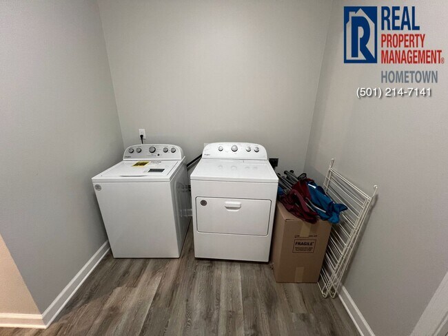 Building Photo - 25 Emma Dr