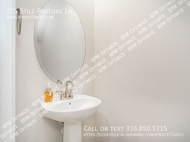 Building Photo - 225 Still Pasture Ln