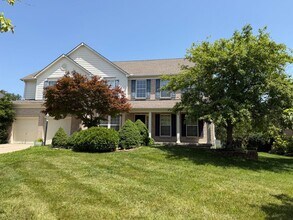 Building Photo - 4BR/3.5BA | Newly Renovated Single Family Home | Large Home is Desirable Pine Run!  Best of Mason