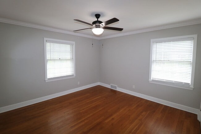 Building Photo - 2832 Monticello Dr