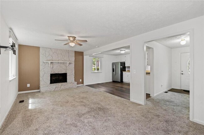 Building Photo - 880 Winfield Ct