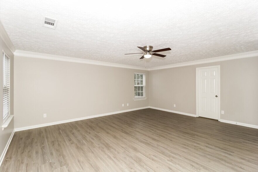 Building Photo - 304 Westminster Dr