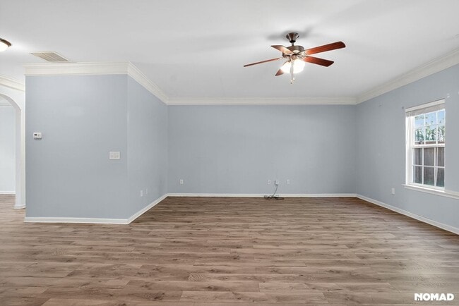 Building Photo - 1041 Sonoma Dr SW