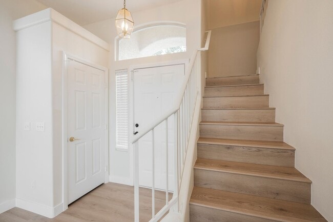 Building Photo - Honey, I’m Home! This Lovely 3 Bedroom, Two-Story Home Is Located In Summerlin.