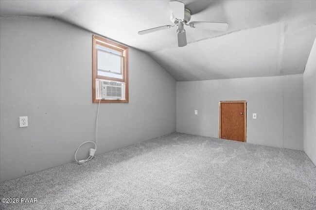 Building Photo - 209 Urban Rd