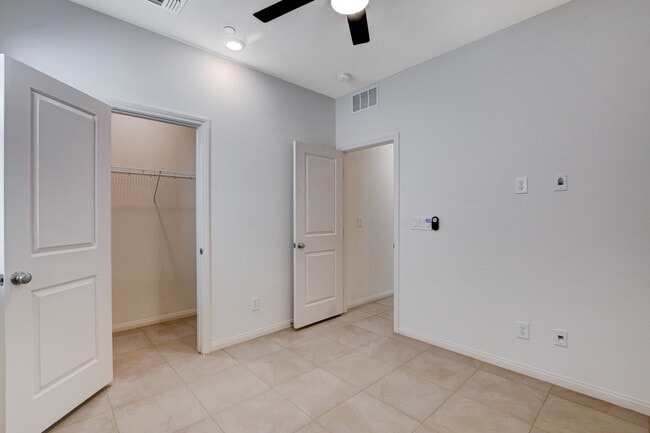 Building Photo - 8439 Vacarez Dr