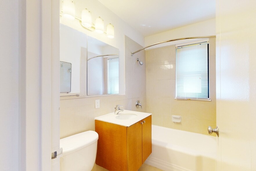 Interior Photo - Parc Frontenac