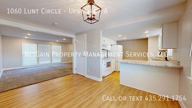 Building Photo - 1060 Lunt Cir