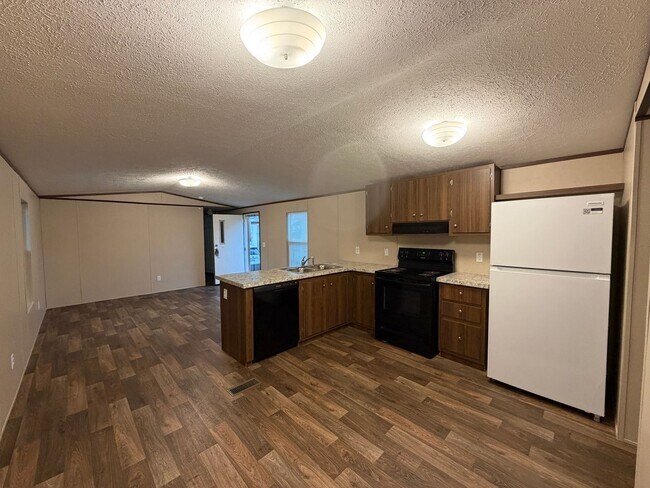 Building Photo - 1608 Golden Springs Rd