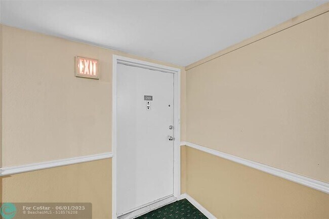 Building Photo - 777 S Federal Hwy