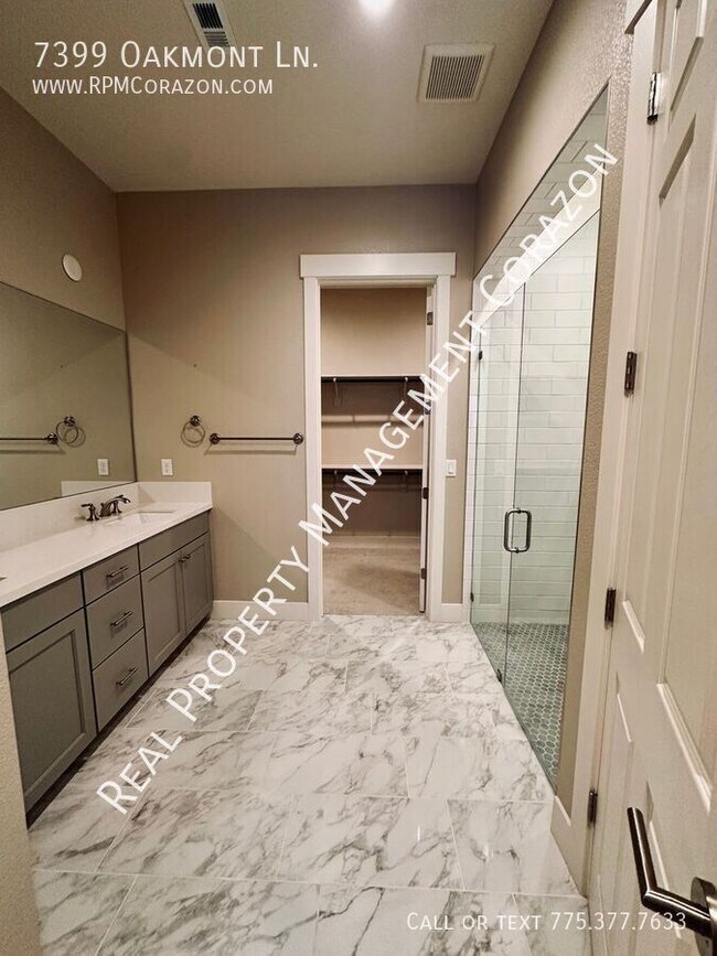 Building Photo - 7399 Oakmont Ln