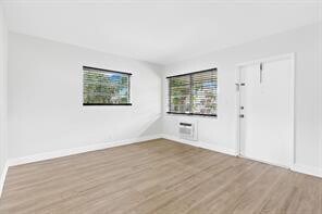 Building Photo - 408 SE 9th St