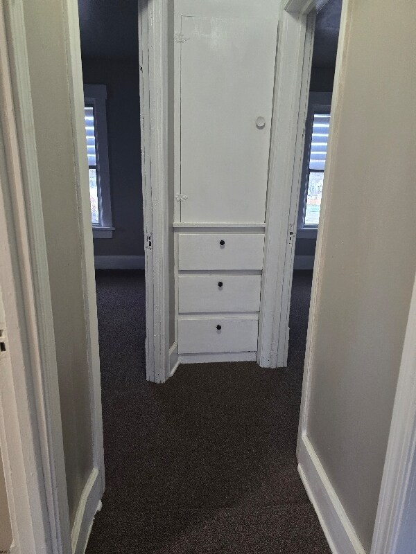 Building Photo - 2543 Mahoning Rd NE