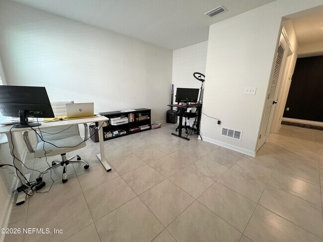 Building Photo - 7223 Hawkes Bnd St