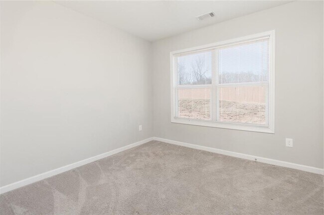 Building Photo - 107 Grandview Dr