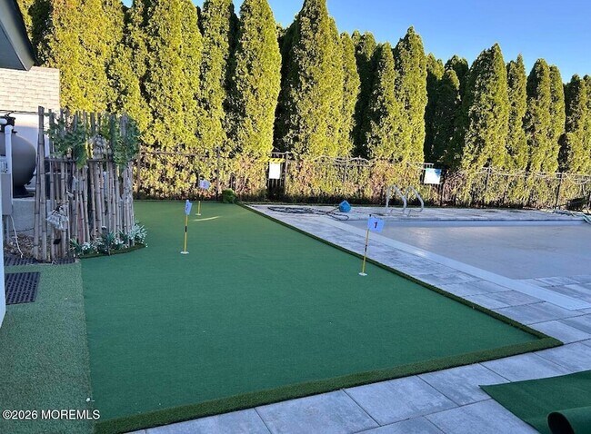 Building Photo - 799 Bowyer Ave