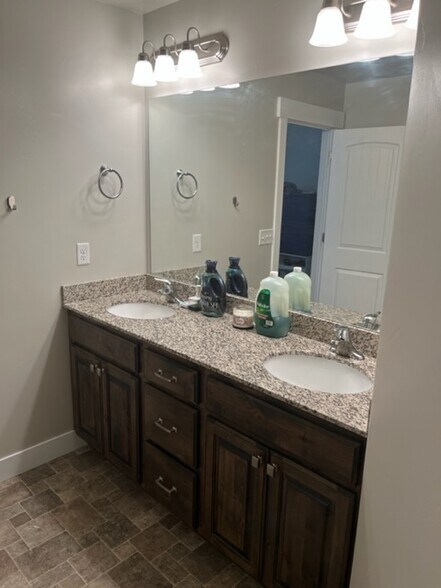 Master Bathroom Vanity - 4989 W Longboat Ln