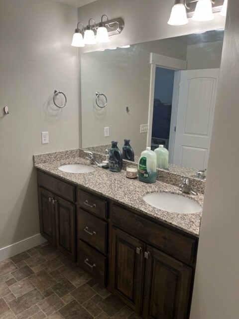 Master Bathroom Vanity - 4989 W Longboat Ln