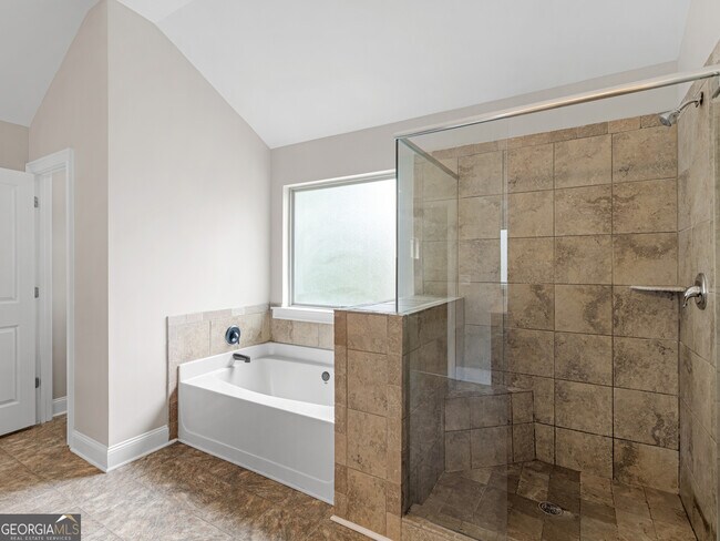 Building Photo - 185 Regency Pl