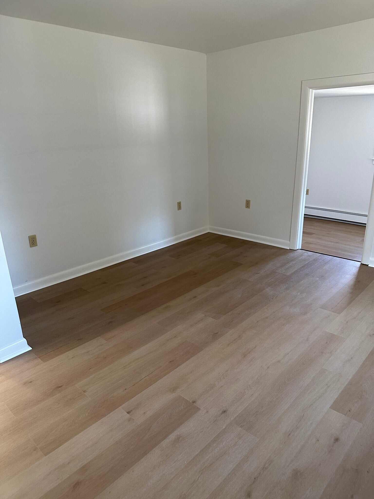 Building Photo - 1344 Newport Rd