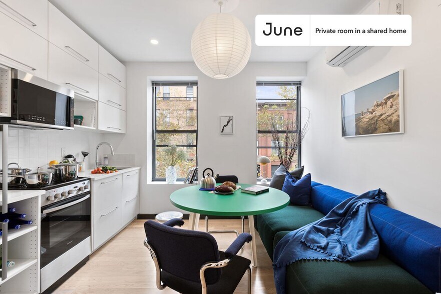 Building Photo - Cute ROOM at The Maison Jefferson