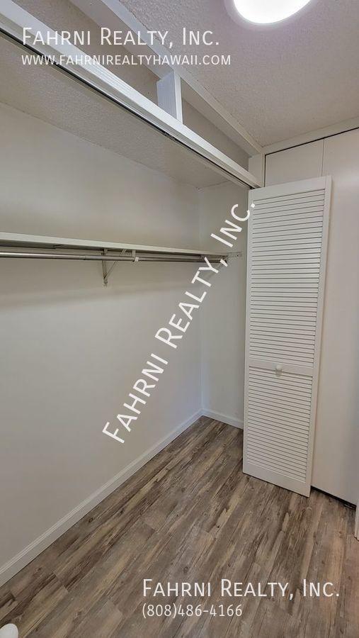 Building Photo - 1419 Dominis St