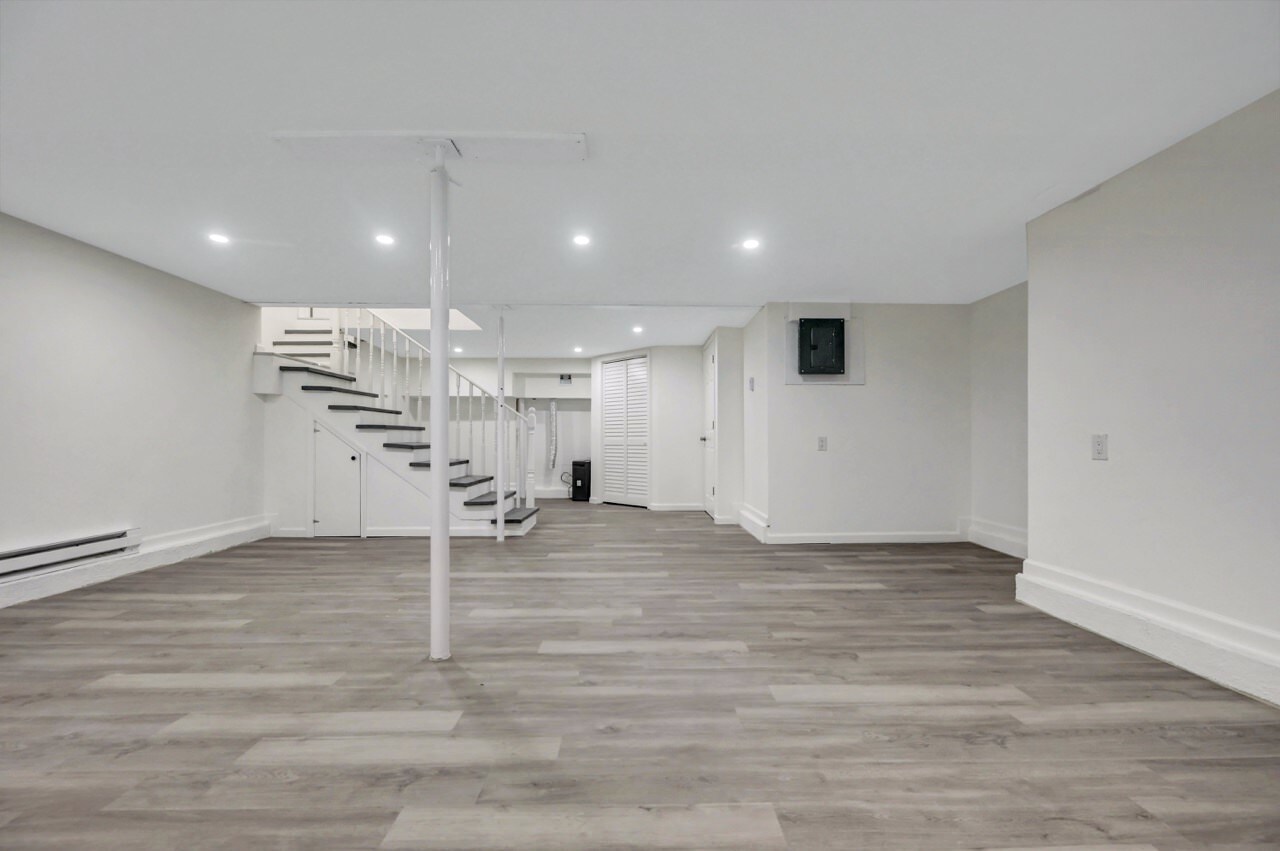 Building Photo - 752 Toll Rd